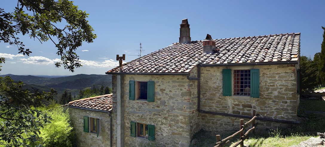 Traditional Farmhouse with Views 